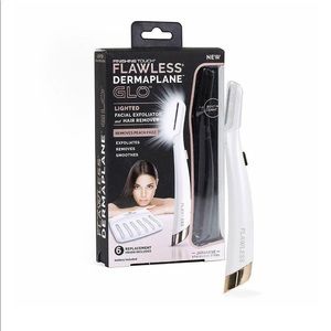 New in Box Finishing Touch Flawless Dermaplane Glo Hair Remover